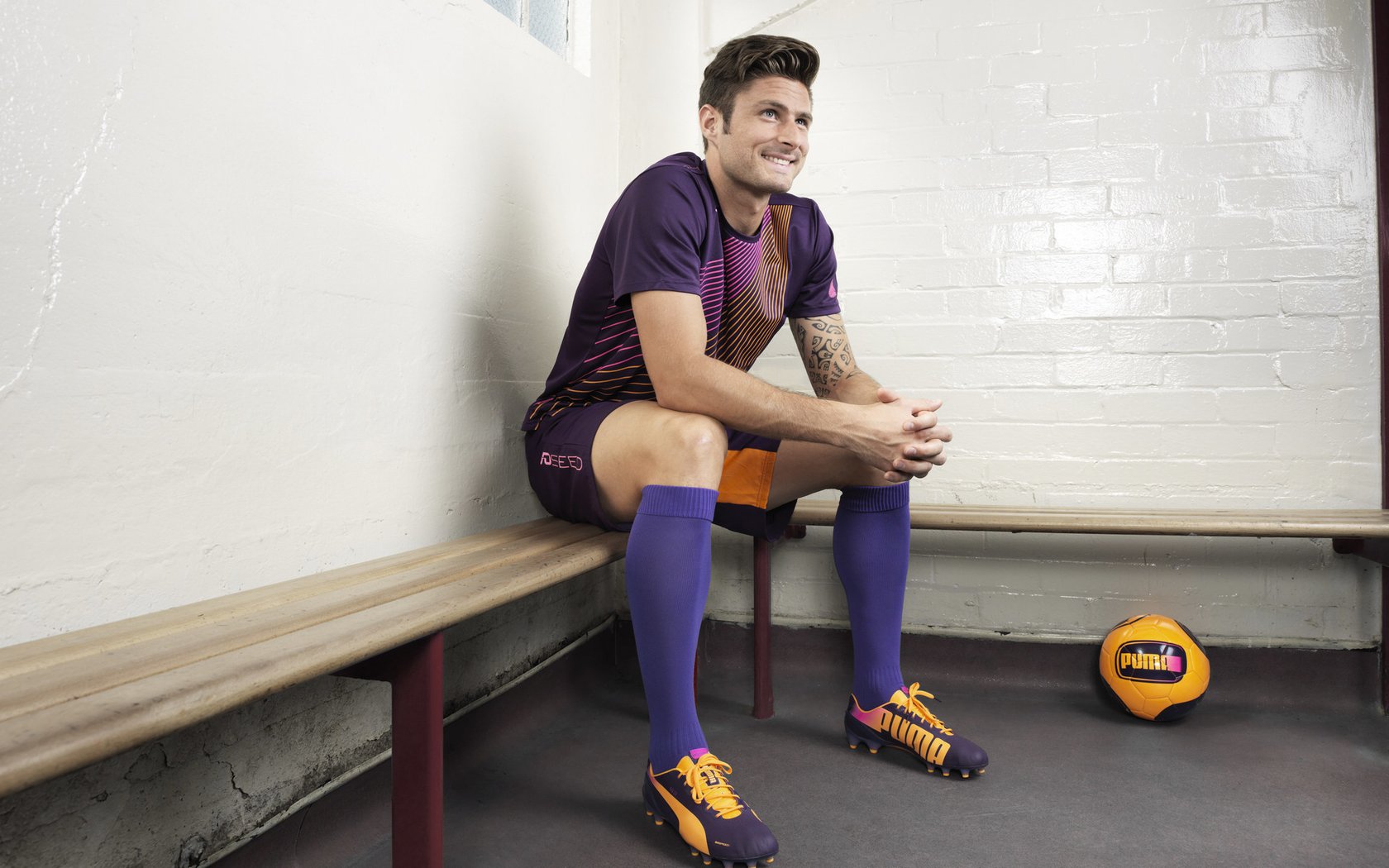 开云体育官方网入口-NBA型比赛：欧洲足球中的“快攻”和“反击”战术