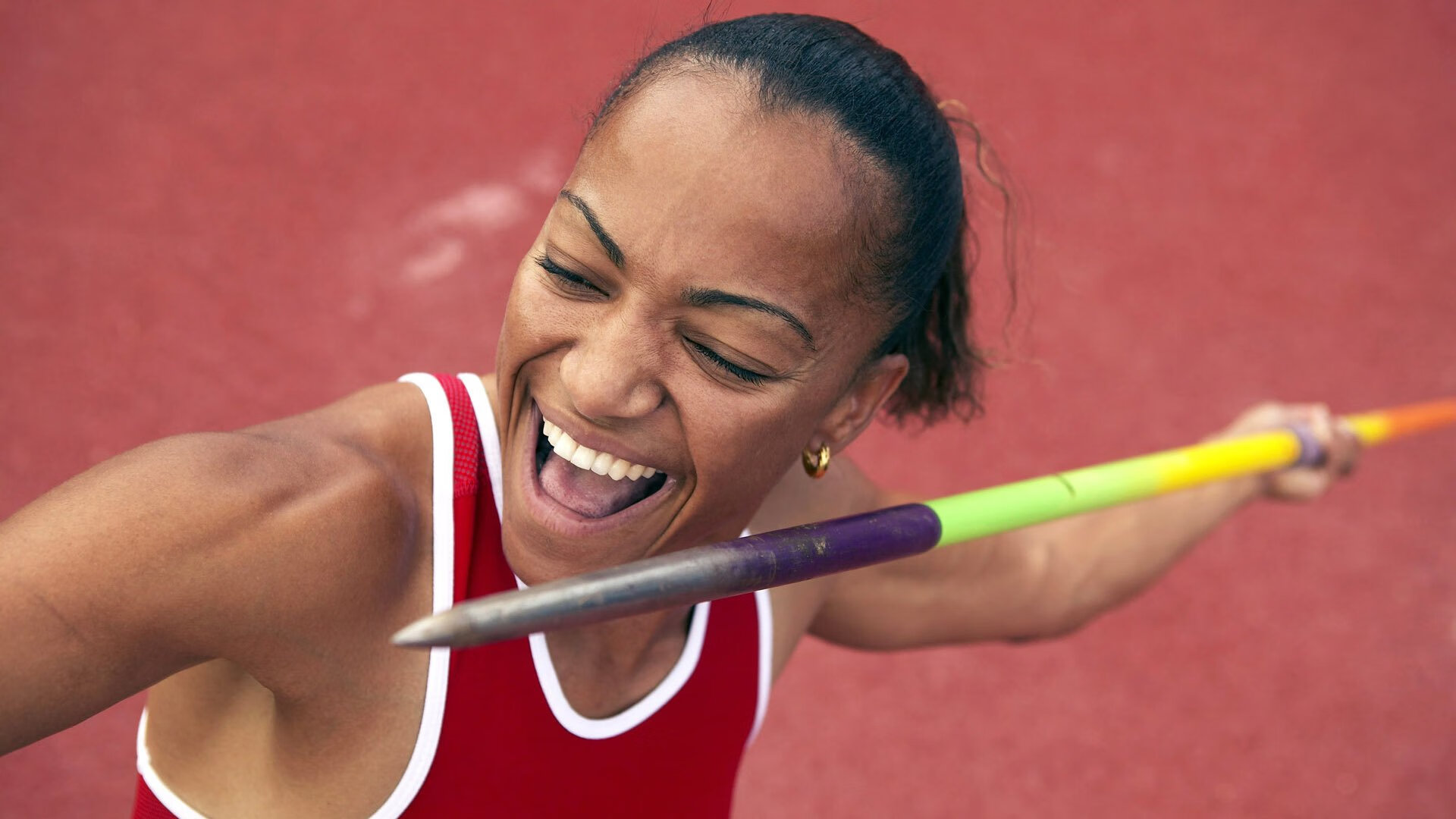 系列赛激战正酣，球迷激情高涨，激情足球解说导航