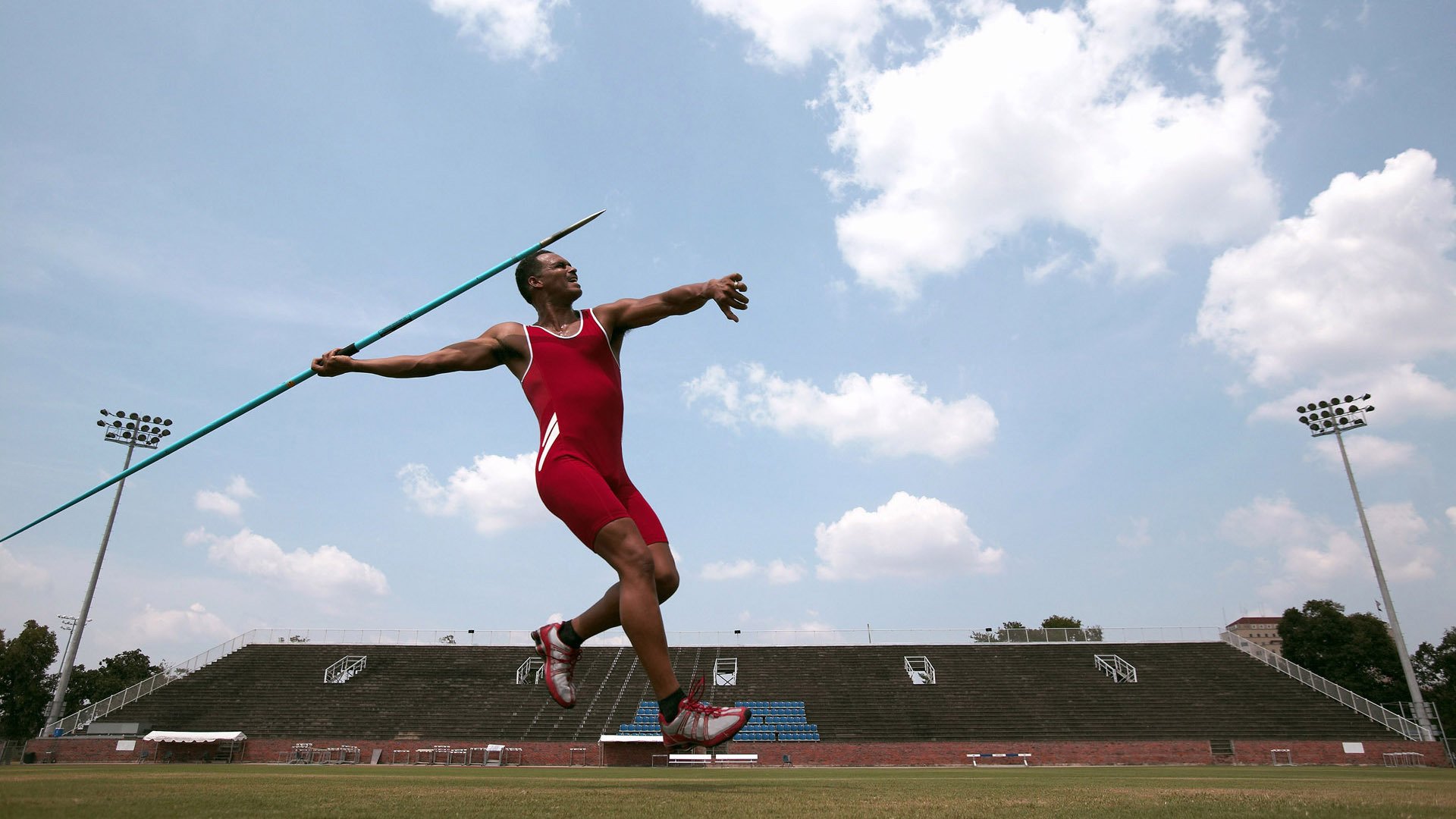 美媒重排18年选秀，才发现前十顺位全选错了！强如布伦森仅是探花